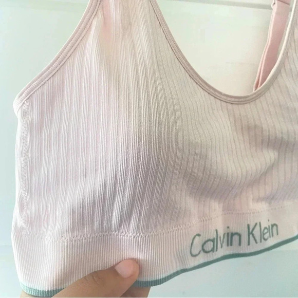 CALVIN KLEIN PINK SPORT RIBBED SEANLESS BRA ADJUSTABLE STRAPS SIZE M - Picture 3 of 12